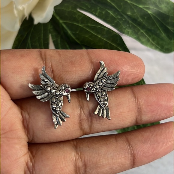 Avon marcasite hummingbird earrings - Picture 1 of 6